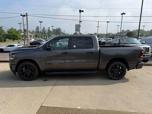 Used 2023 RAM 1500 Laramie AWD/4WD image 11
