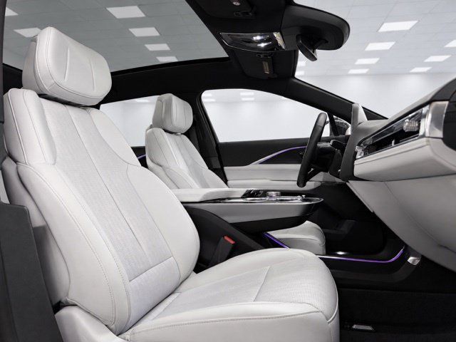 Used 2024 Cadillac Lyriq Sport AWD/4WD image 20