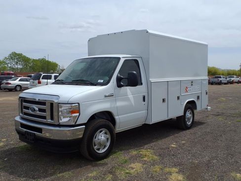 New 2025 Ford E-350 and Econoline 350 Super Duty w/ Power Equipment Group image 8