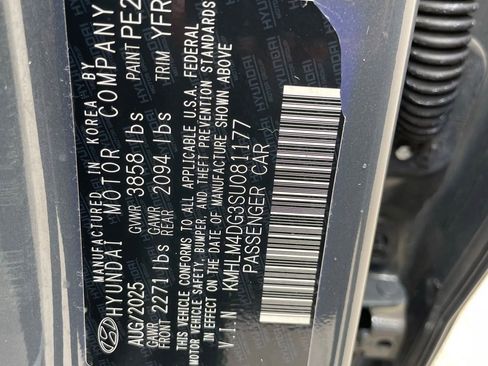 Used 2025 Hyundai Elantra Sport FWD image 28
