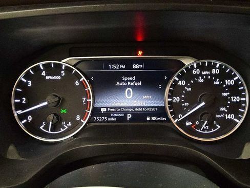 Used 2023 Nissan Rogue SV FWD image 11
