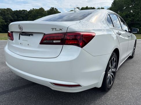 Used 2017 Acura TLX FWD image 5