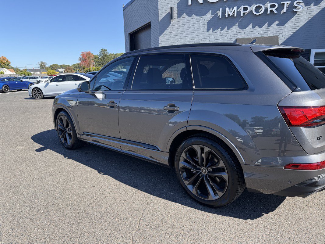Used 2026 Audi Q7 3.0T Premium Plus w/ Premium Plus Package AWD/4WD image 11