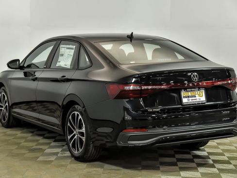 New 2026 Volkswagen Jetta Sport FWD image 4