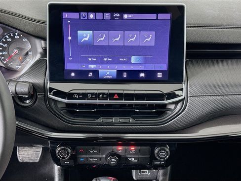 Used 2022 Jeep Compass Altitude image 24