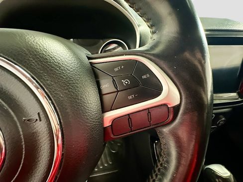 Used 2018 Jeep Compass Limited AWD/4WD image 34