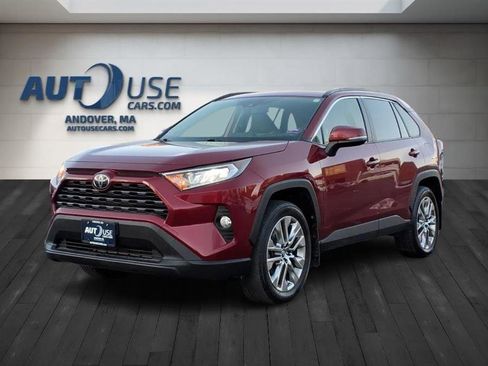 Used 2019 Toyota RAV4 XLE Premium w/ Cold Weather Package image 6