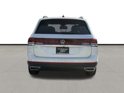 New 2026 Volkswagen Atlas SE image 6