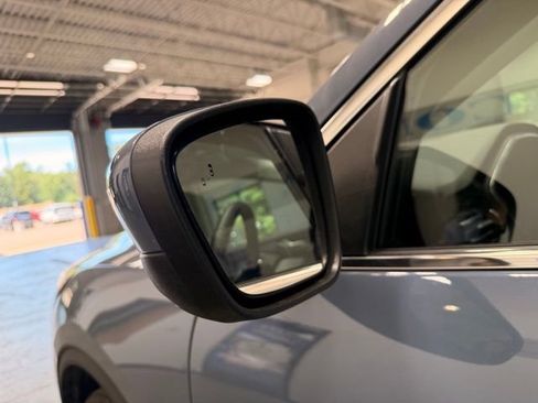 Used 2025 Ford Escape Platinum AWD/4WD image 15