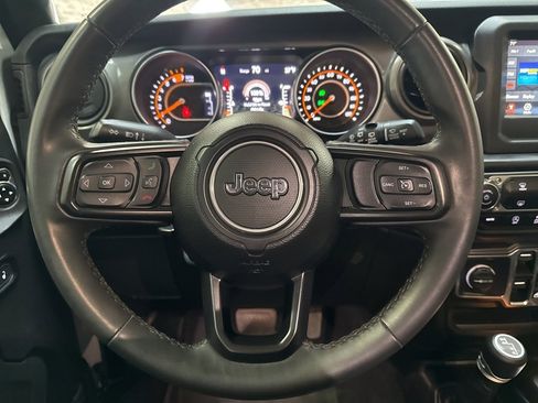 Used 2023 Jeep Wrangler Willys image 16