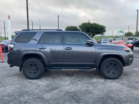 Used 2019 Toyota 4Runner TRD Off-Road Premium AWD/4WD image 4