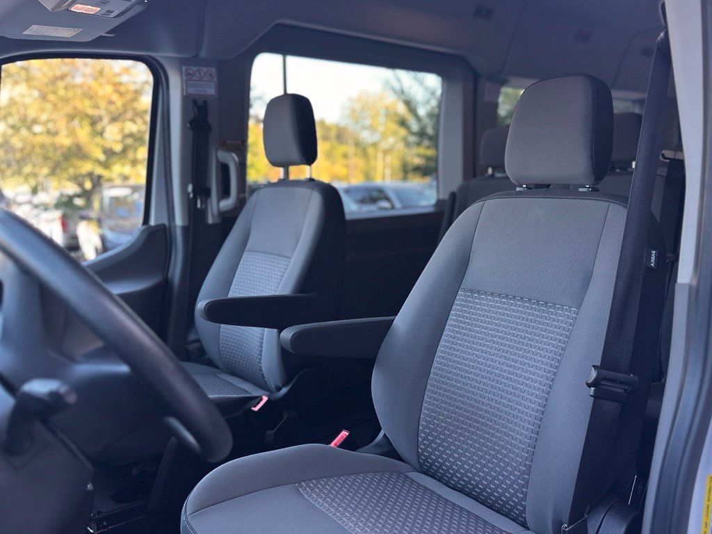Used 2024 Ford Transit 350 XLT AWD/4WD image 8