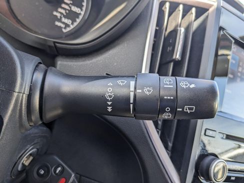 Used 2021 Subaru Forester AWD/4WD image 17