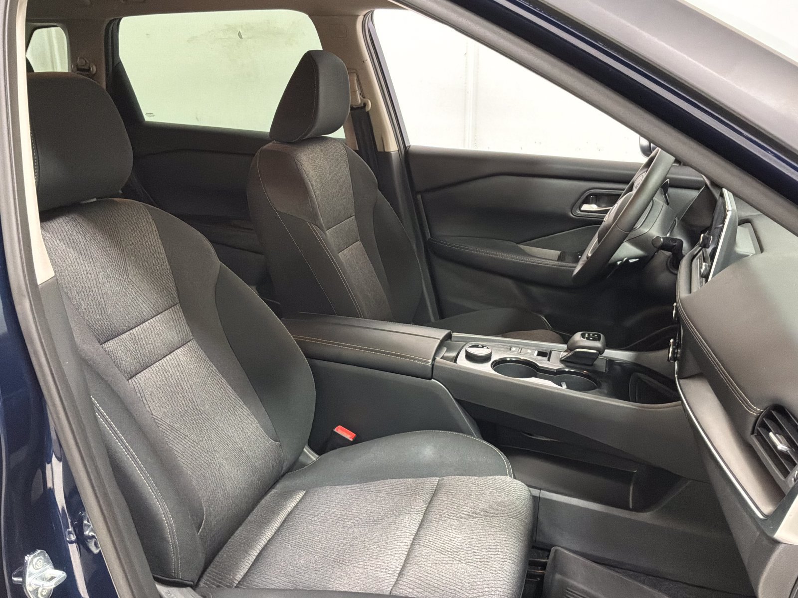Used 2026 Nissan Rogue SV w/ Cold Weather Package AWD/4WD image 9