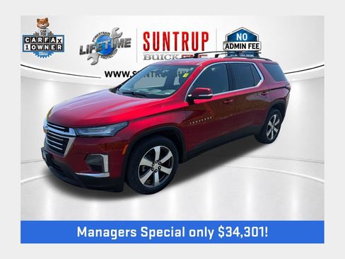 Used 2023 Chevrolet Traverse LT w/ LT Premium Package AWD/4WD image 1
