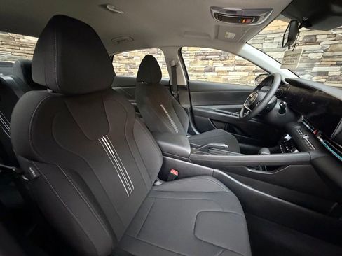 Certified 2024 Hyundai Elantra SEL image 15