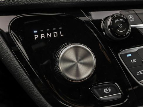 New 2026 Chrysler Pacifica Select image 21