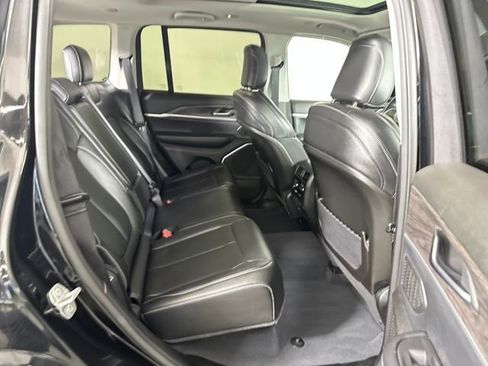 Used 2023 Jeep Grand Cherokee 4WD 4xe image 27