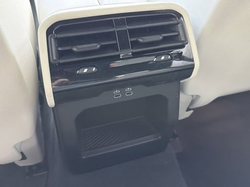 Certified 2024 BMW 530i w/ Convenience Package RWD image 17