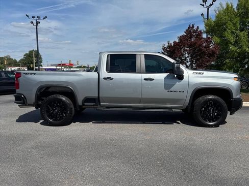 Used 2026 Chevrolet Silverado 2500 Custom w/ Custom Convenience Package AWD/4WD image 2