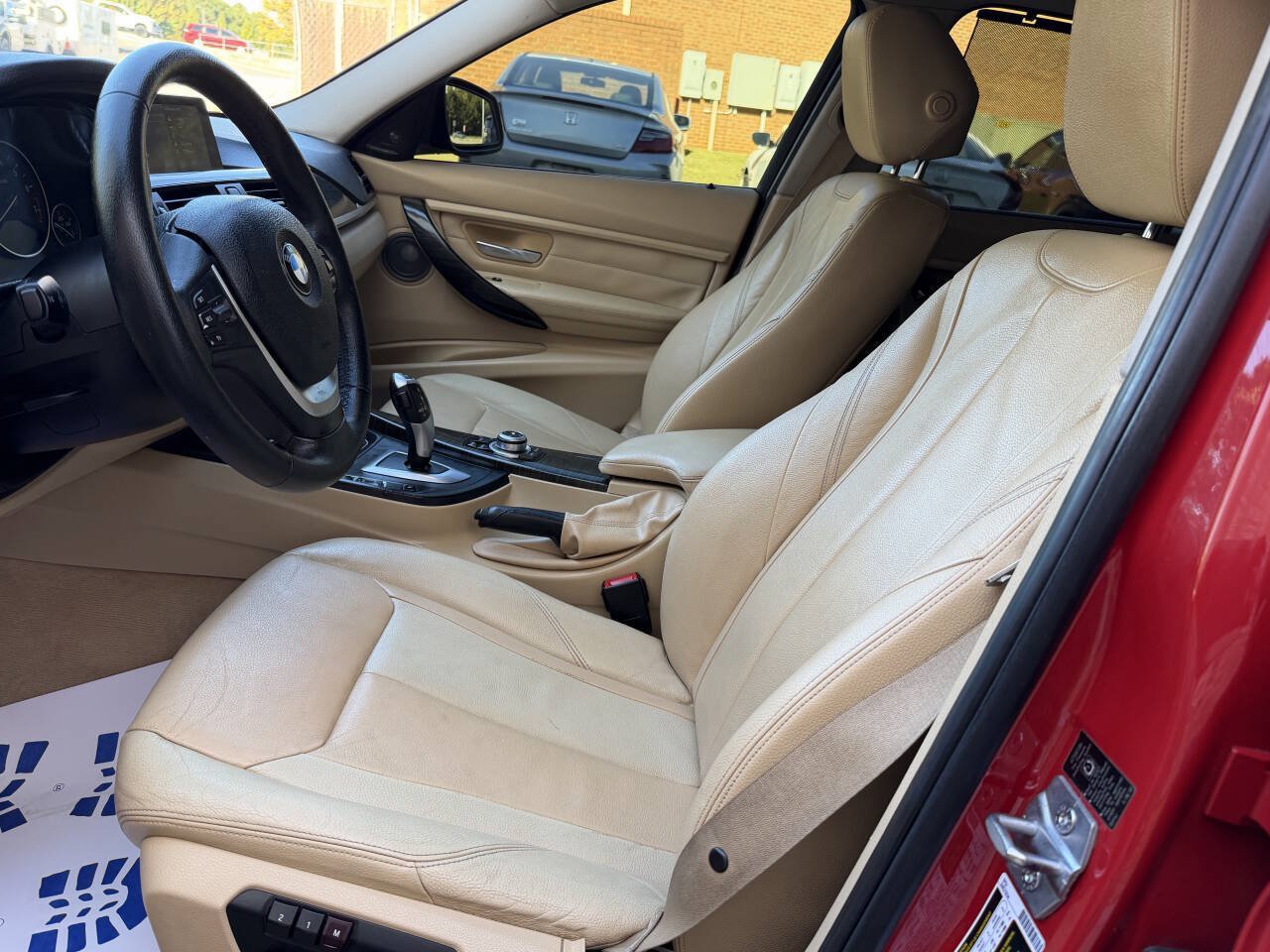 Used 2013 BMW 328i Sedan RWD image 10