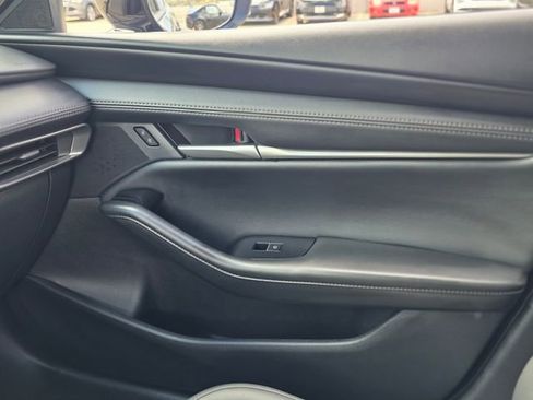Certified 2025 MAZDA MAZDA3 s FWD image 25