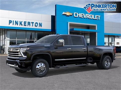 New 2026 Chevrolet Silverado 3500 High Country w/ Technology Package image 3