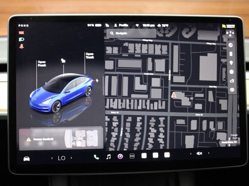 Used 2023 Tesla Model 3 Standard Range RWD image 17