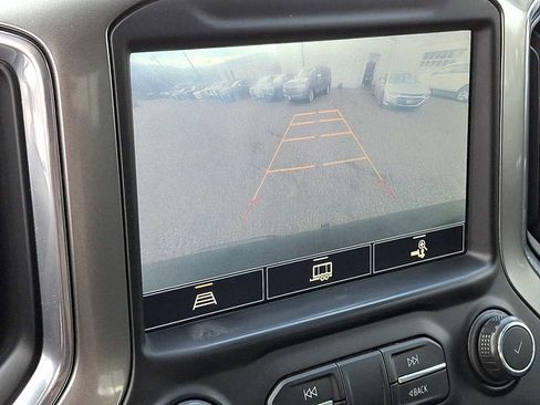 Used 2021 Chevrolet Silverado 1500 LT Trail Boss w/ Convenience Package II image 17