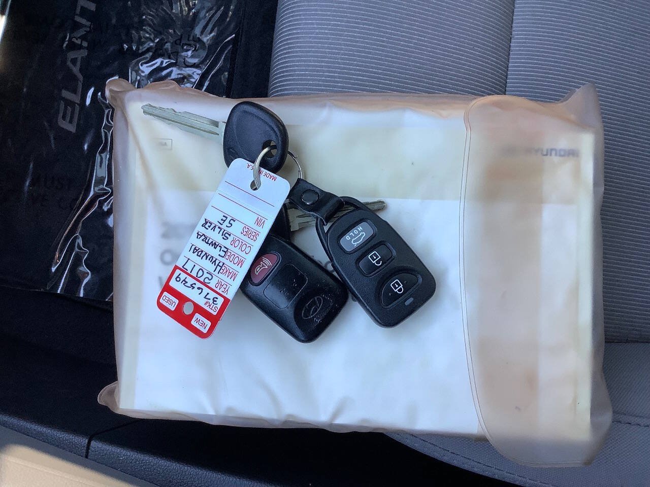 Used 2017 Hyundai Elantra SE FWD image 42