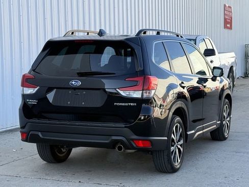 Used 2023 Subaru Forester Limited image 4