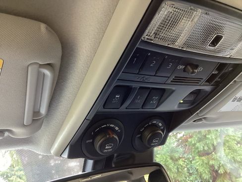 Certified 2024 Toyota 4Runner TRD Off-Road Premium image 19