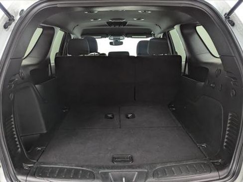 Used 2024 Dodge Durango SXT image 18