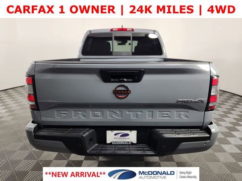 Used 2022 Nissan Frontier PRO-4X w/ Technology Package AWD/4WD image 4