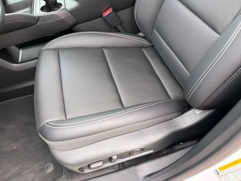New 2027 GMC Terrain Elevation w/ Elevation Premium Package FWD image 19