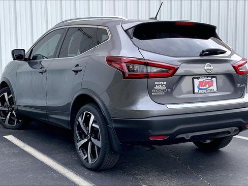Used 2022 Nissan Rogue Sport SL AWD/4WD image 10