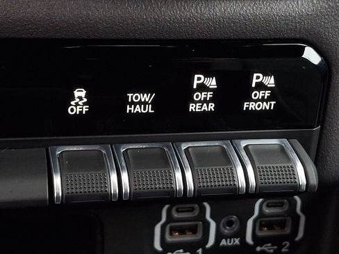 Used 2023 RAM 1500 Big Horn AWD/4WD image 24