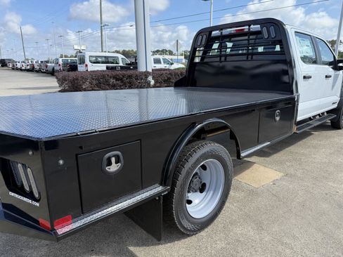 New 2026 Ford F550 4x4 Crew Cab image 5