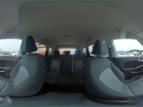Used 2025 Kia Soul LX w/ LX Technology Package FWD image 40