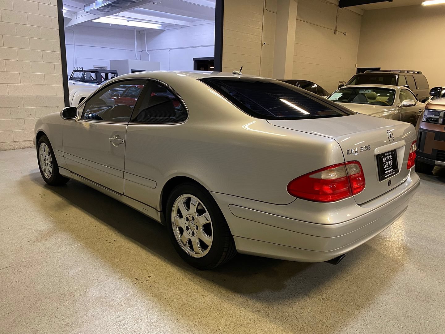 Used 2000 Mercedes-Benz CLK 320 Coupe image 5