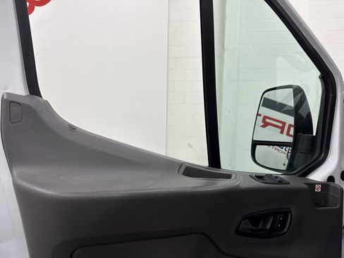 Used 2021 Ford Transit 350 XLT image 37