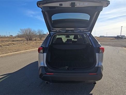 Used 2023 Toyota RAV4 XLE image 27