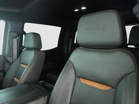 Used 2024 GMC Sierra 1500 AT4 w/ AT4 Preferred Package AWD/4WD image 13