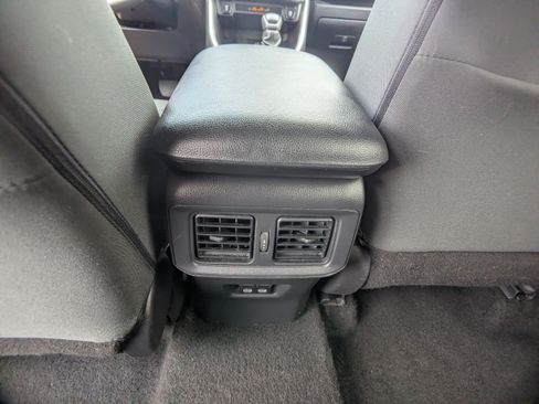 Used 2024 Toyota RAV4 XLE FWD image 15
