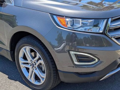 Used 2018 Ford Edge Titanium w/ Equipment Group 301A FWD image 2