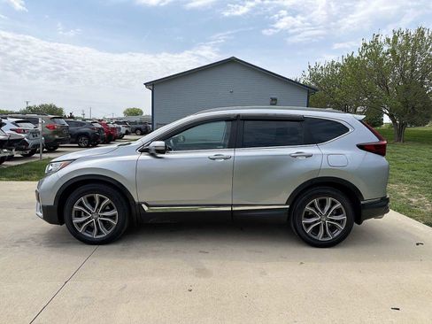 Used 2022 Honda CR-V Touring image 3
