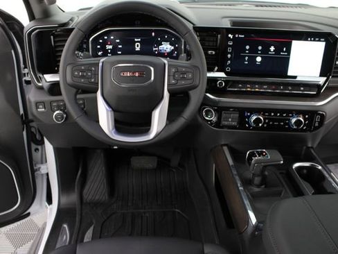 New 2026 GMC Sierra 1500 SLT w/ SLT Premium Plus Package AWD/4WD image 11