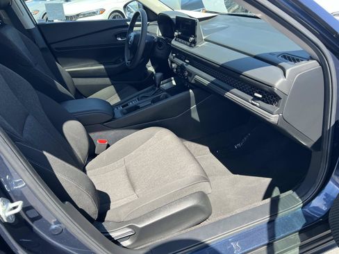 Certified 2024 Honda Accord EX image 27
