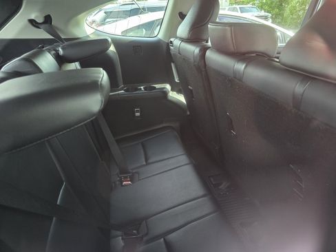 Certified 2021 Toyota Highlander XLE AWD/4WD image 13