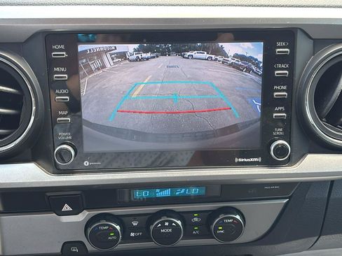 Used 2022 Toyota Tacoma SR5 w/ Technology Package RWD image 33